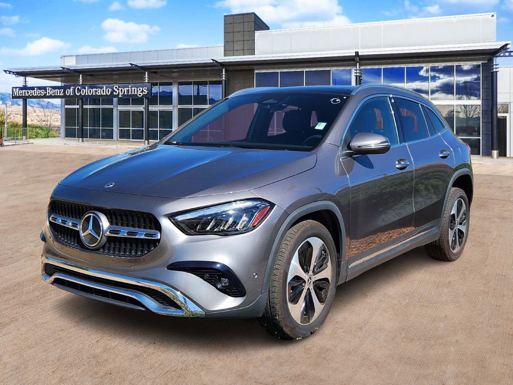 Used 2025 Mercedes-Benz GLA 250 4MATIC image 3