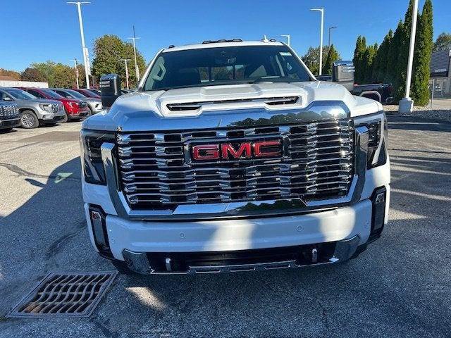 New 2026 GMC Sierra 3500 Denali w/ Denali Reserve Package image 10
