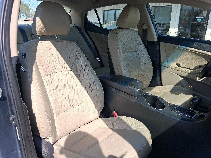 Used 2015 Kia Optima EX FWD image 19