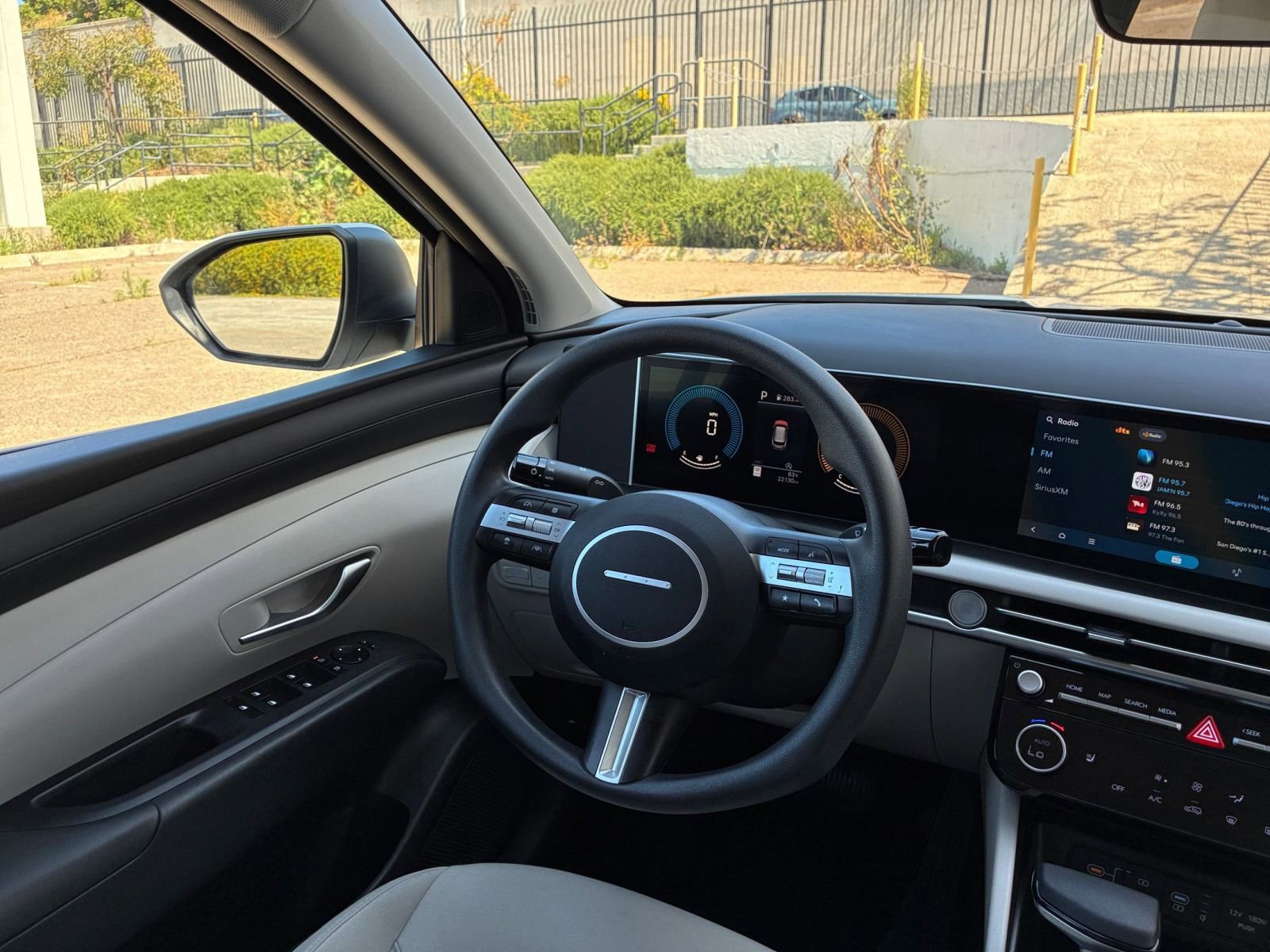 Used 2025 Hyundai Tucson SEL FWD image 36