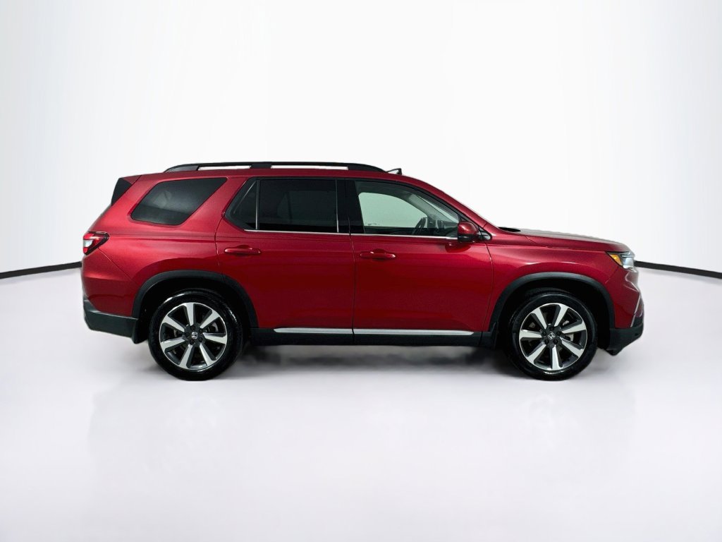 Used 2023 Honda Pilot Touring image 9