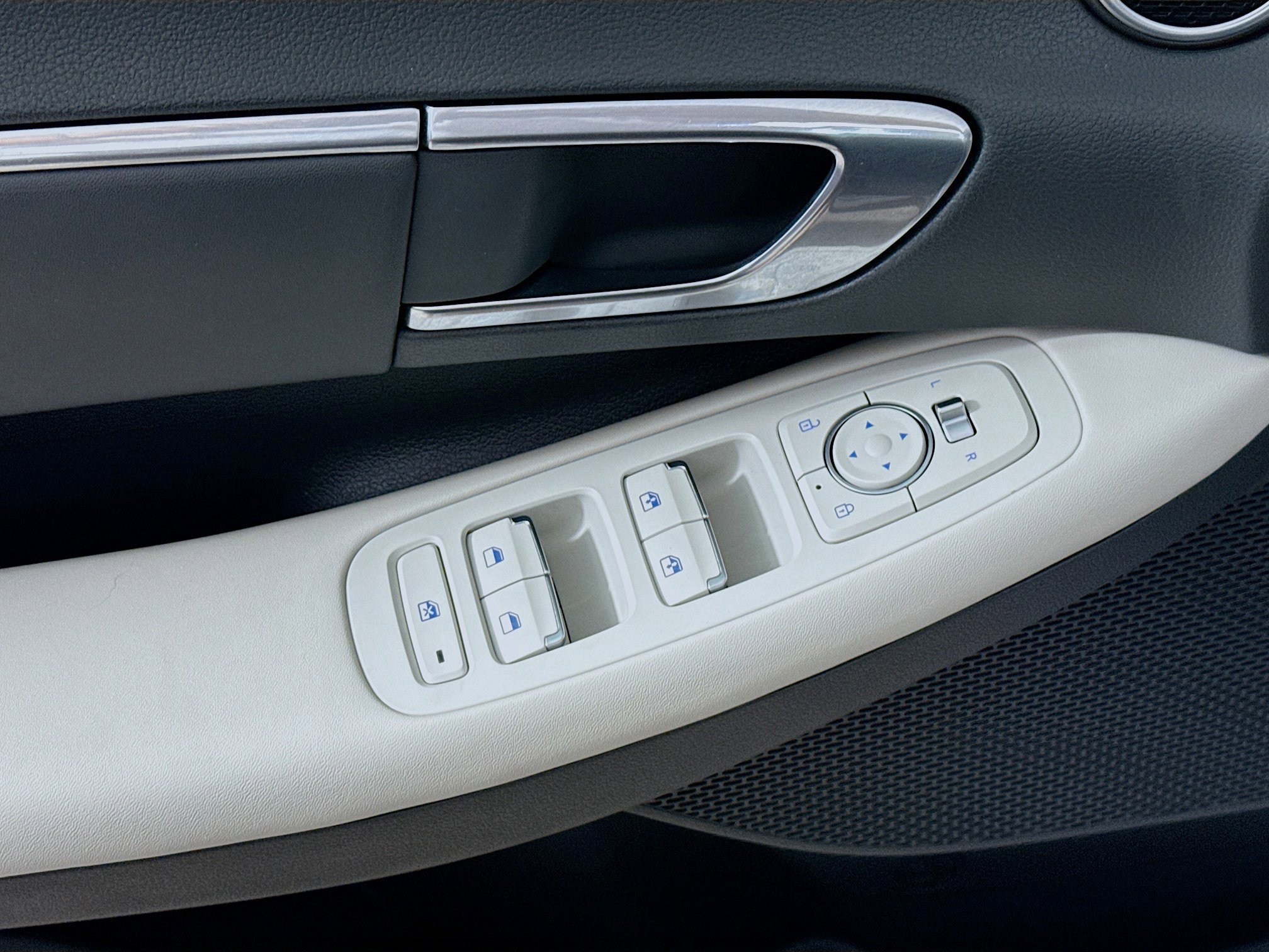 Used 2023 Hyundai Sonata SEL image 21