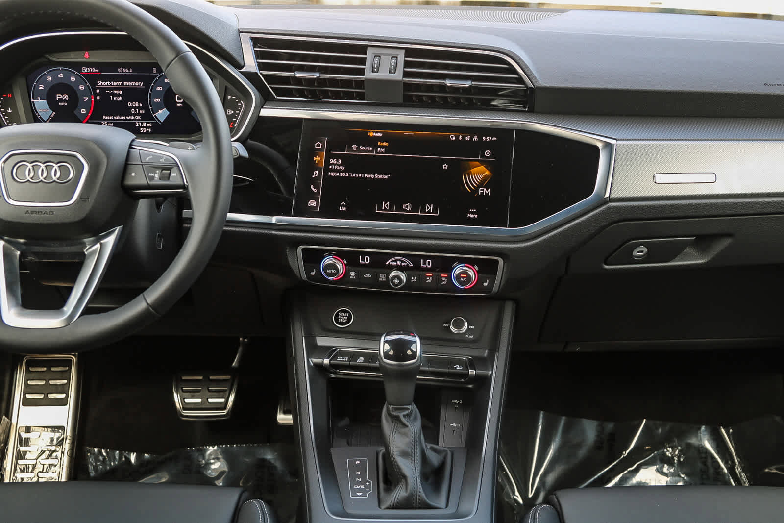 Used 2025 Audi Q3 2.0T Premium w/ Convenience Package image 13