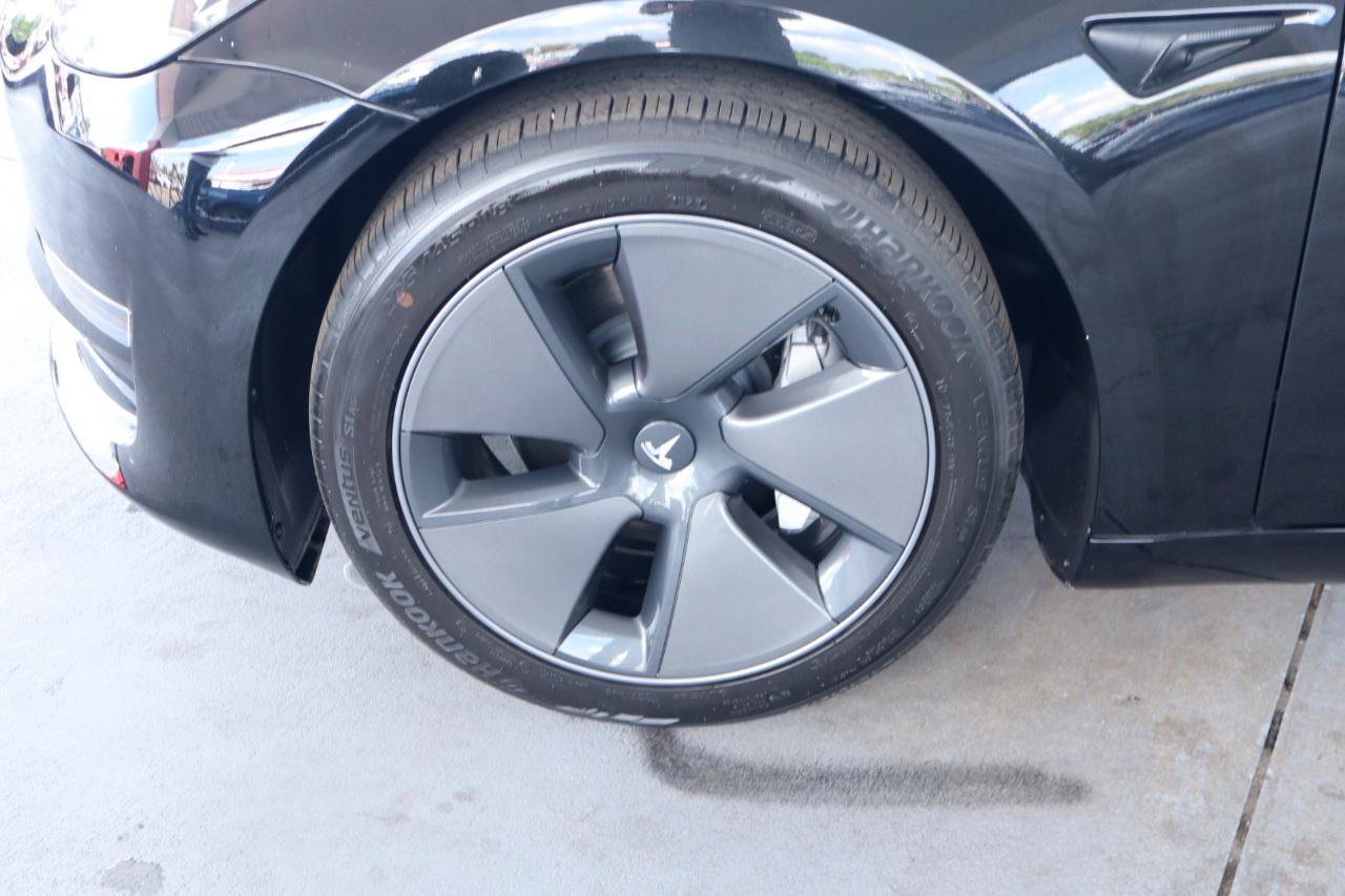 Used 2023 Tesla Model 3 Standard Range RWD image 12
