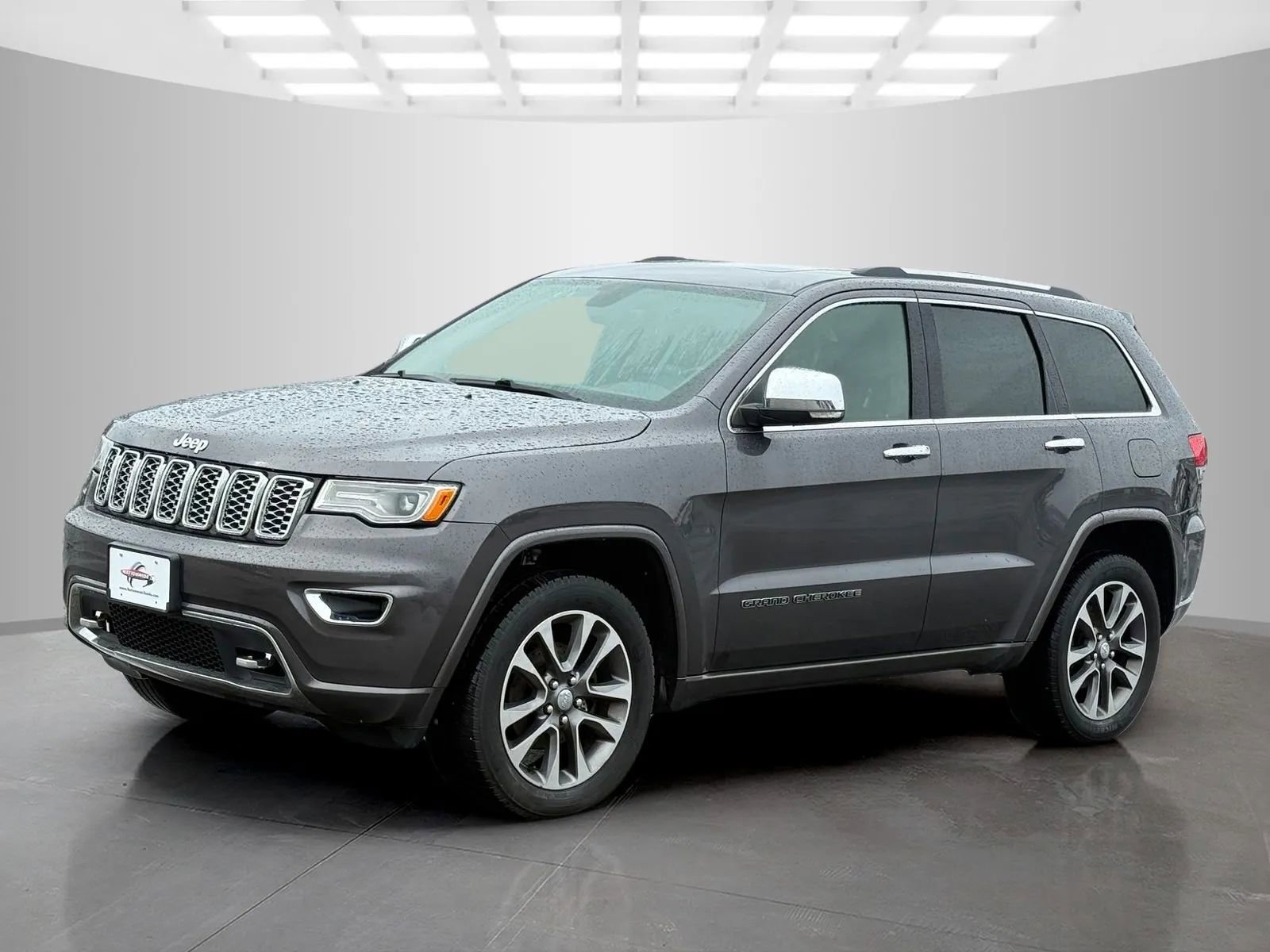Used 2017 Jeep Grand Cherokee Overland image 7