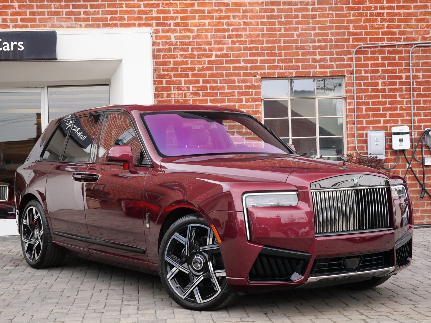 New 2025 Rolls-Royce Cullinan Black Badge image 21