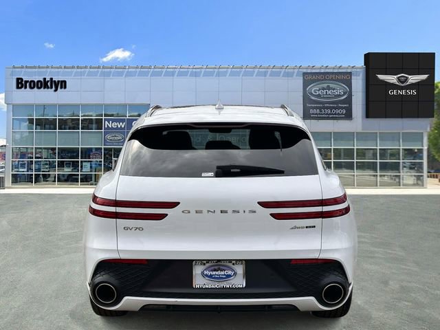 Used 2025 Genesis GV70 3.5T Sport w/ Sport Advanced Package AWD/4WD image 5