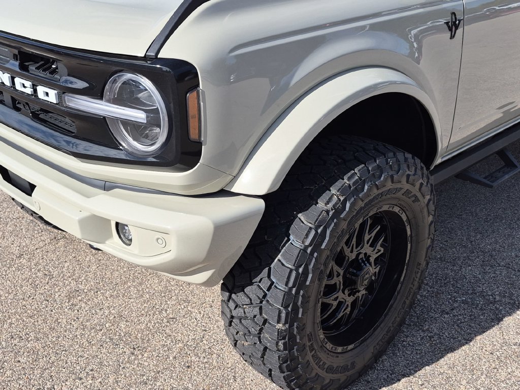 New 2026 Ford Bronco Outer Banks AWD/4WD image 9