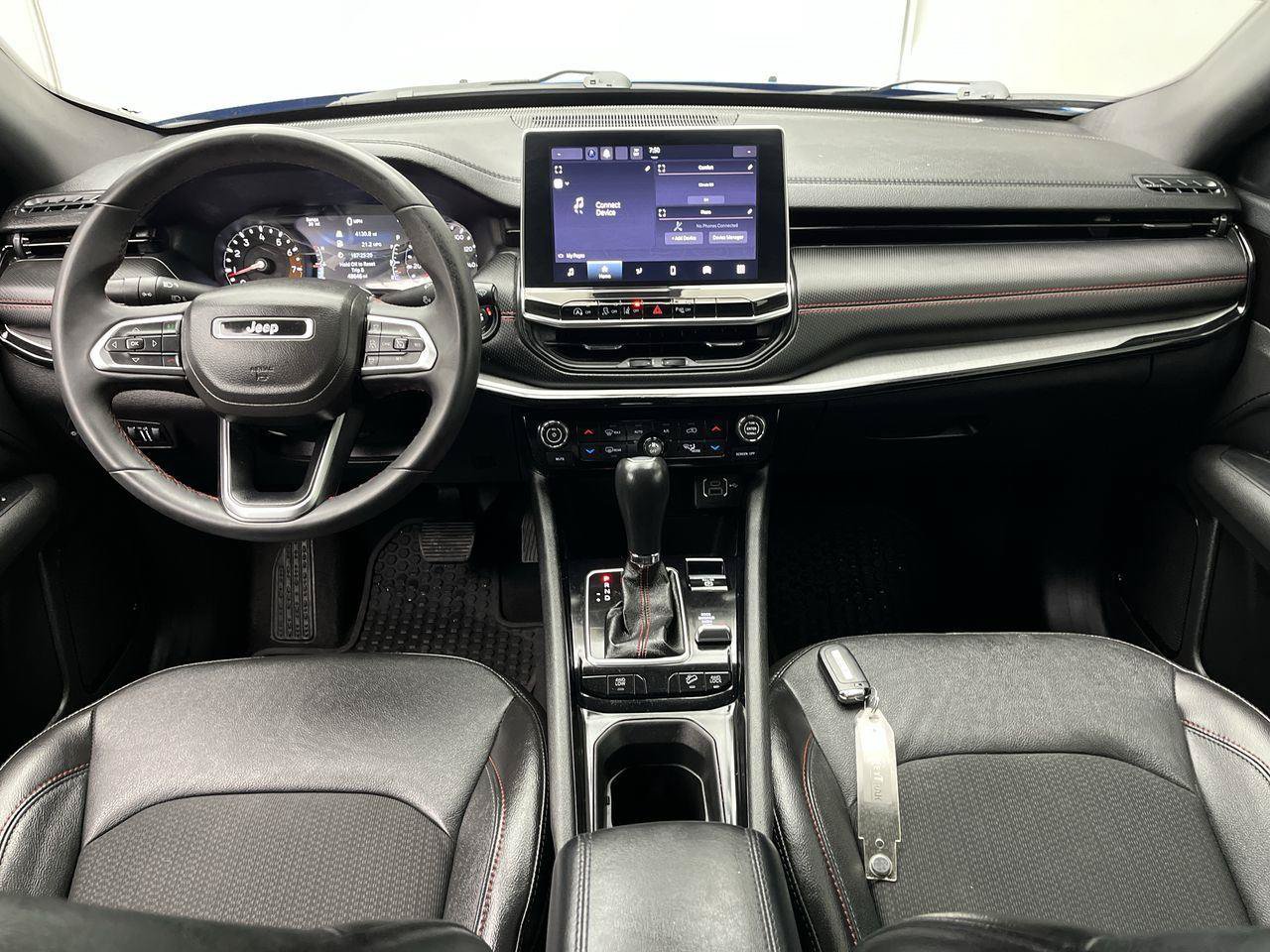 Used 2023 Jeep Compass Trailhawk AWD/4WD image 4