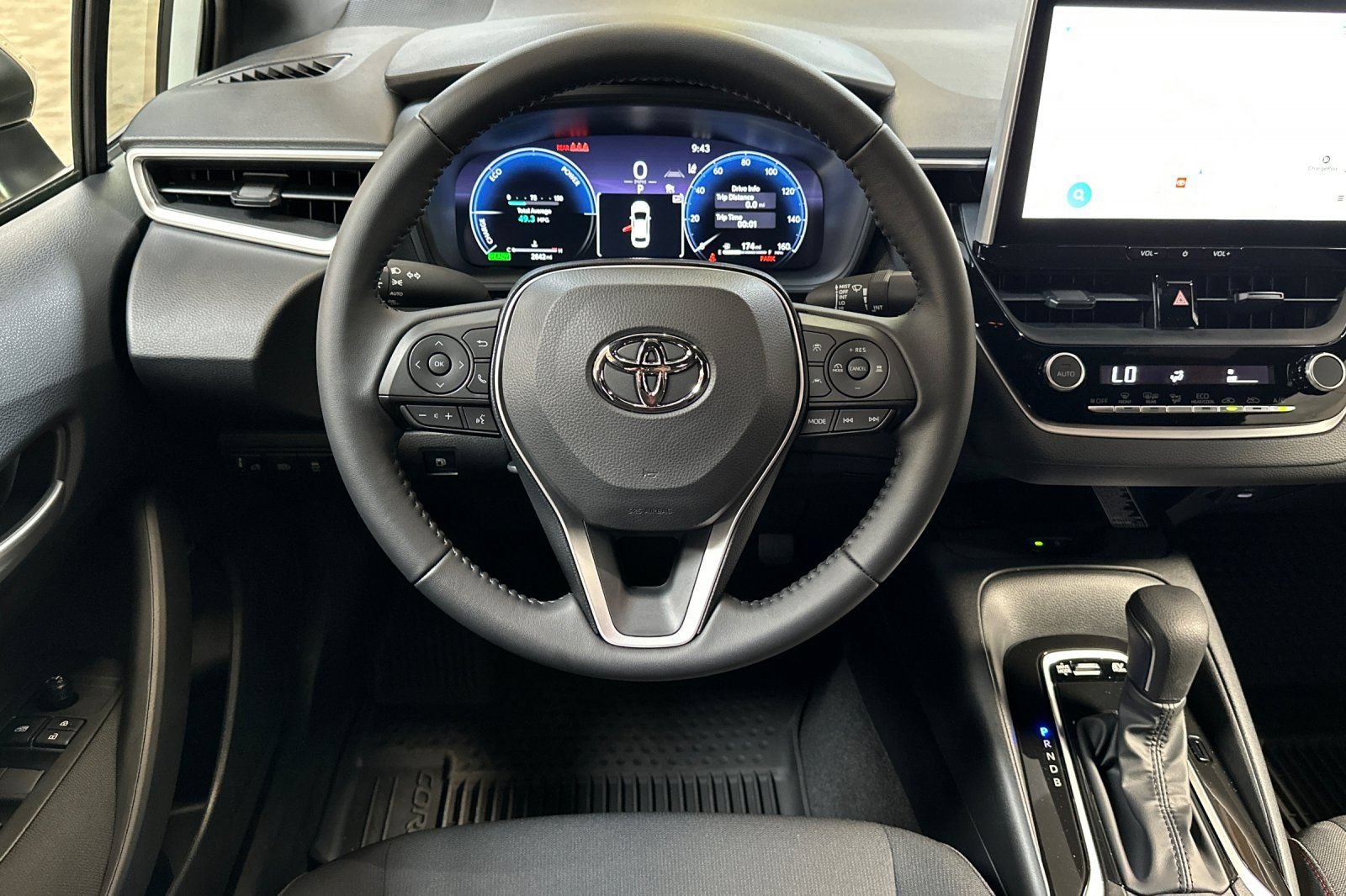 Used 2026 Toyota Corolla SE w/ SE Premium Package FWD image 14