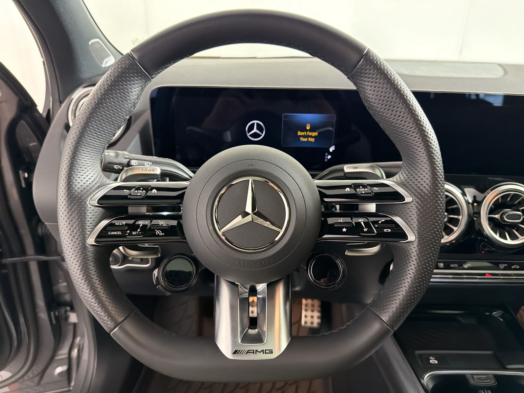 Used 2025 Mercedes-Benz GLA 35 AMG 4MATIC image 11