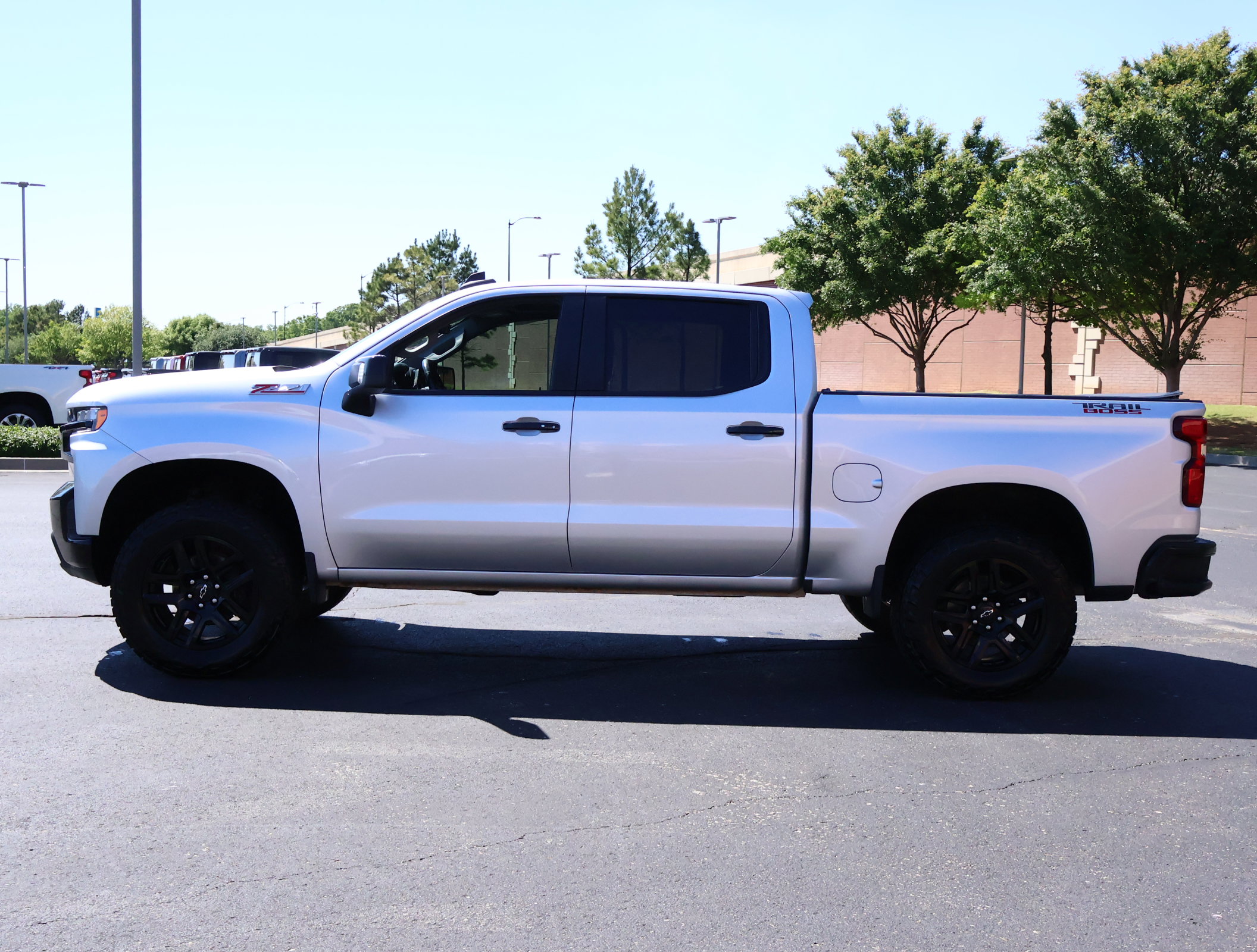 Used 2022 Chevrolet Silverado 1500 LT Trail Boss w/ LT Trail Boss Premium Package AWD/4WD image 34