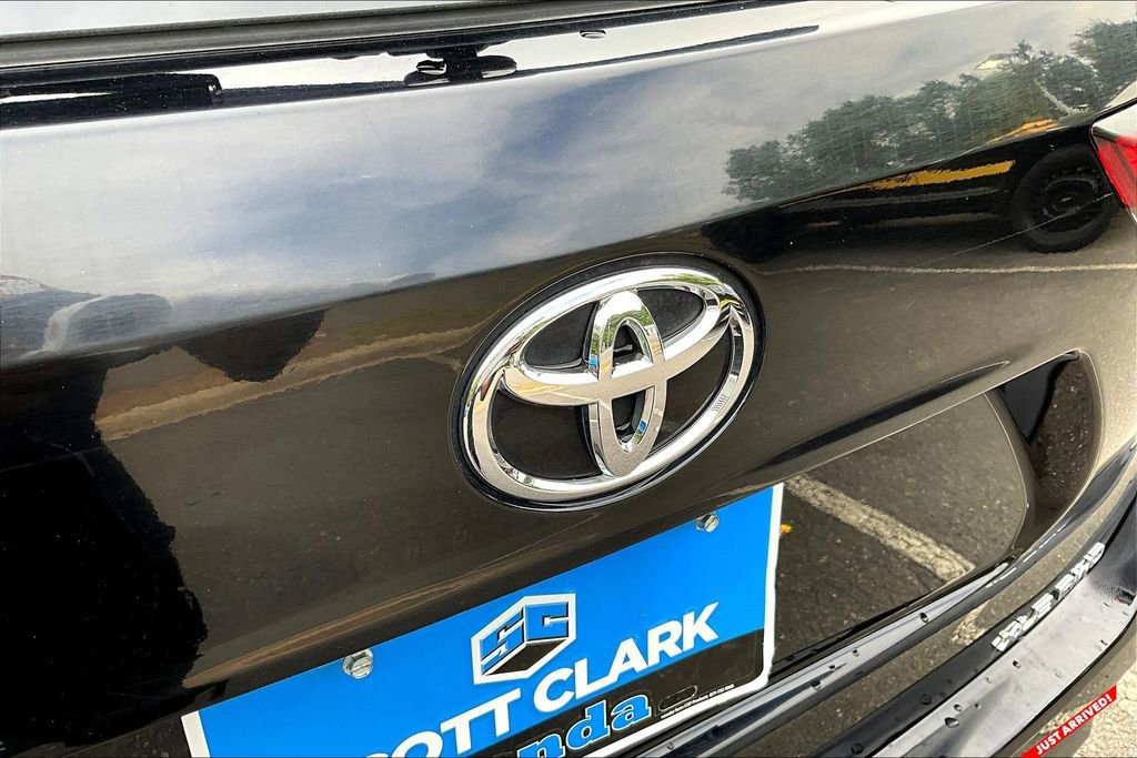 Used 2022 Toyota Highlander XLE image 22