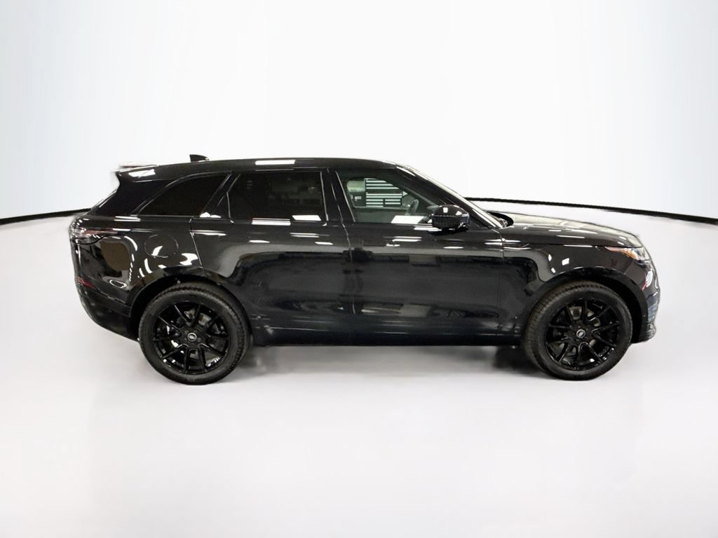 Certified 2026 Land Rover Range Rover Velar Dynamic SE AWD/4WD image 4