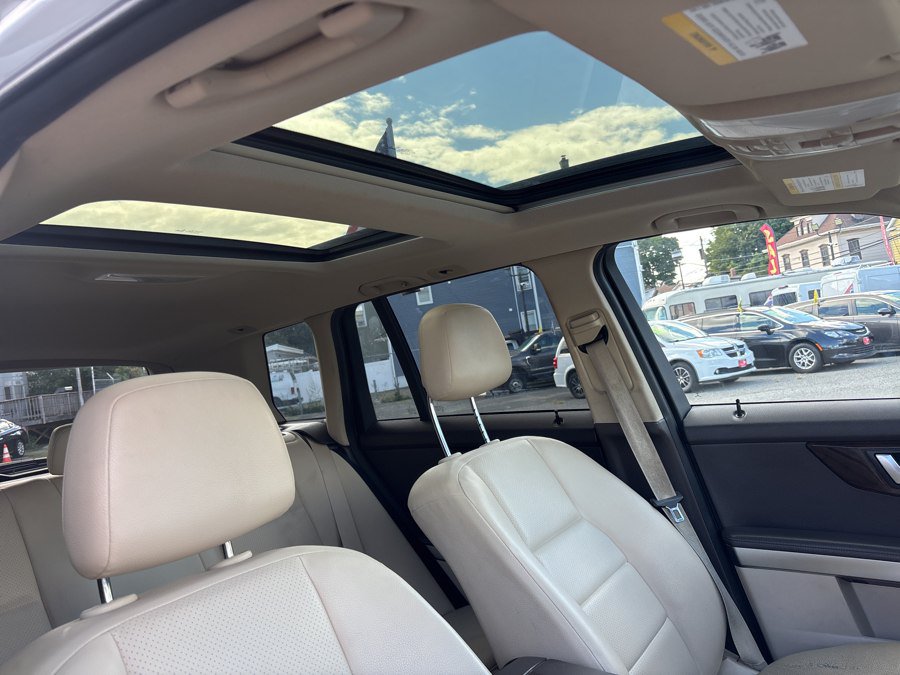 Used 2015 Mercedes-Benz GLK 350 4MATIC image 31