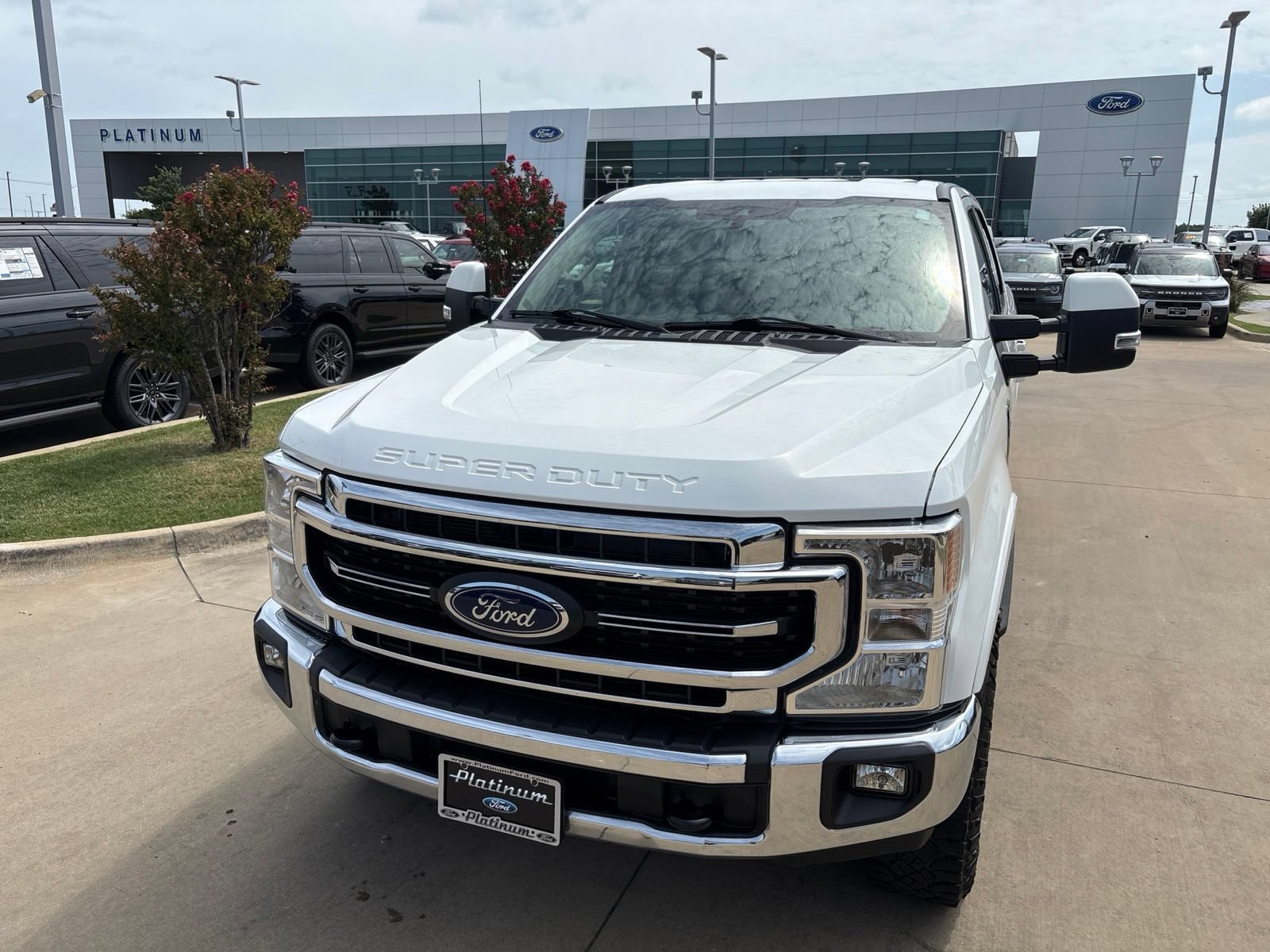 Used 2021 Ford F250 Lariat w/ Tremor Off-Road Package AWD/4WD image 25