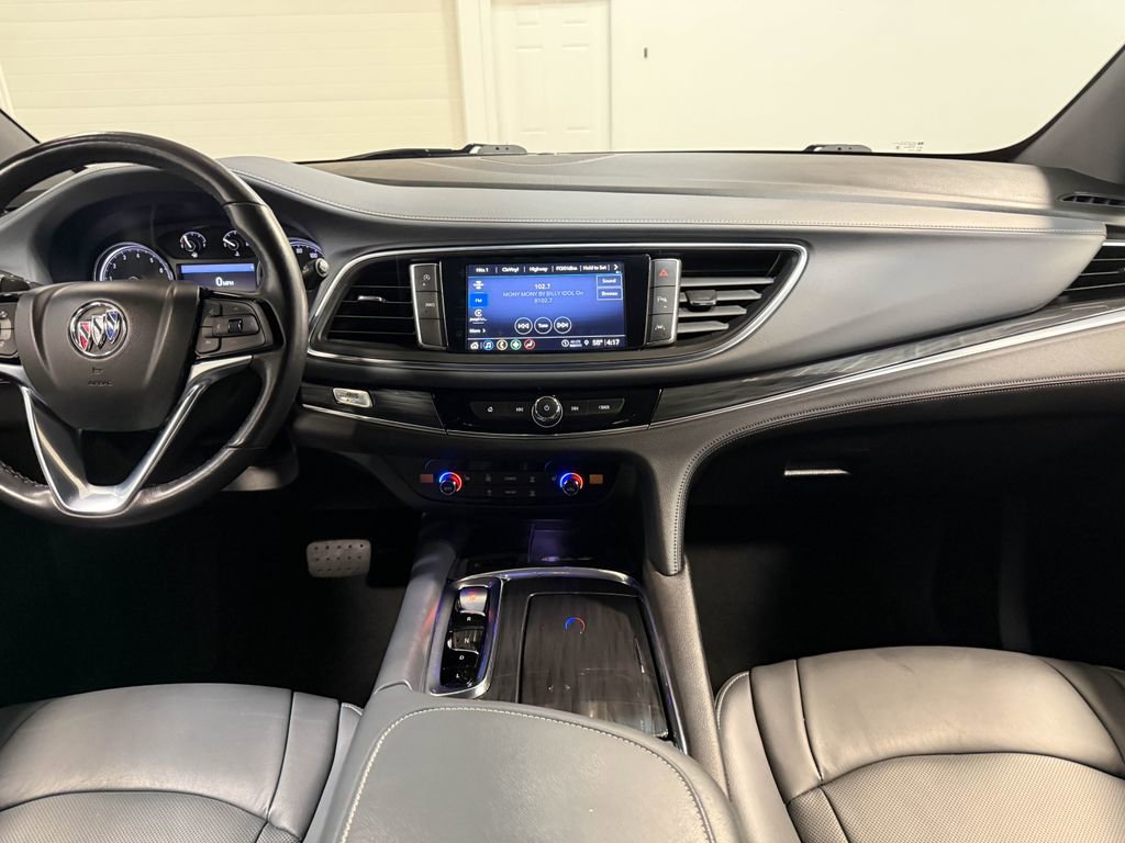 Used 2023 Buick Enclave Essence AWD/4WD image 18
