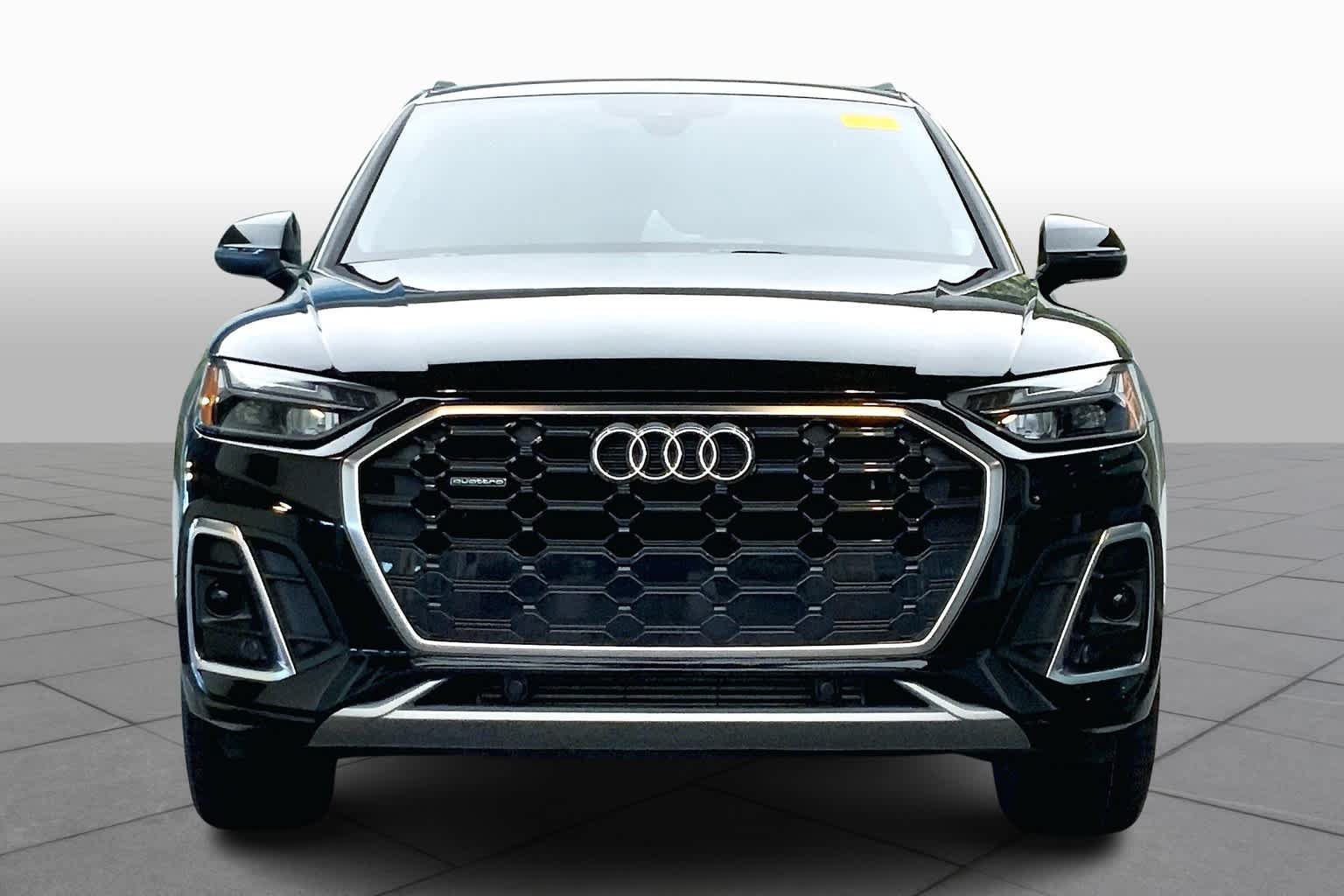Used 2022 Audi Q5 2.0T Premium w/ Convenience Package AWD/4WD image 4