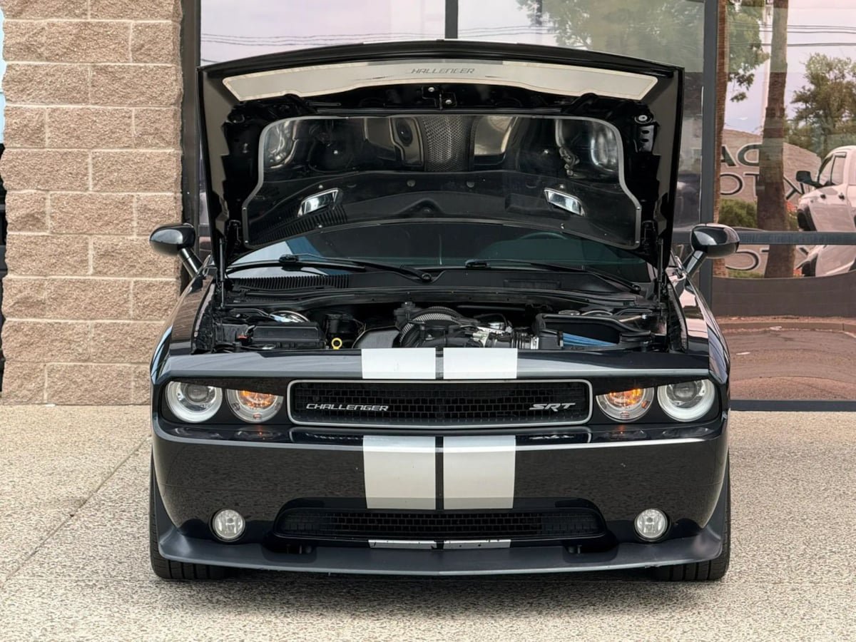 Used 2013 Dodge Challenger SRT8 w/ Harman Kardon Audio Group RWD image 21
