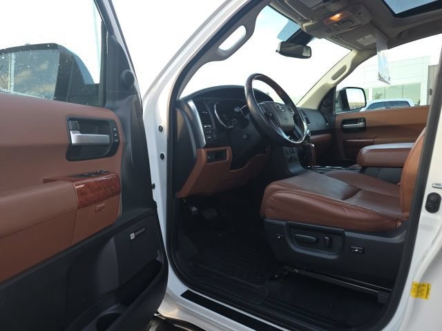 Used 2020 Toyota Sequoia Platinum AWD/4WD image 14