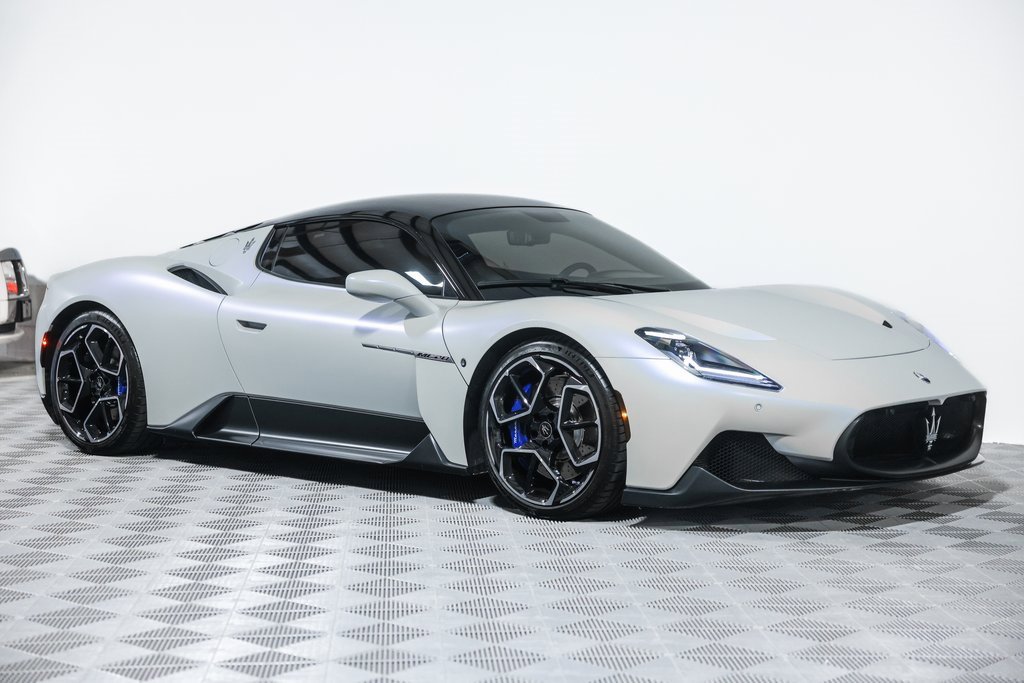 Used 2022 Maserati MC20 Coupe image 4