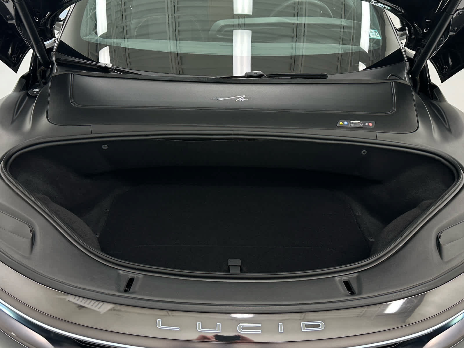 Used 2024 Lucid Air Touring AWD/4WD image 42