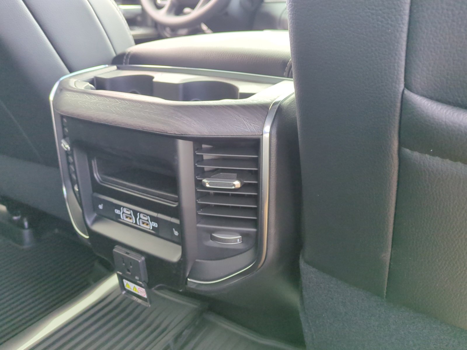 New 2026 RAM 2500 Laramie image 32