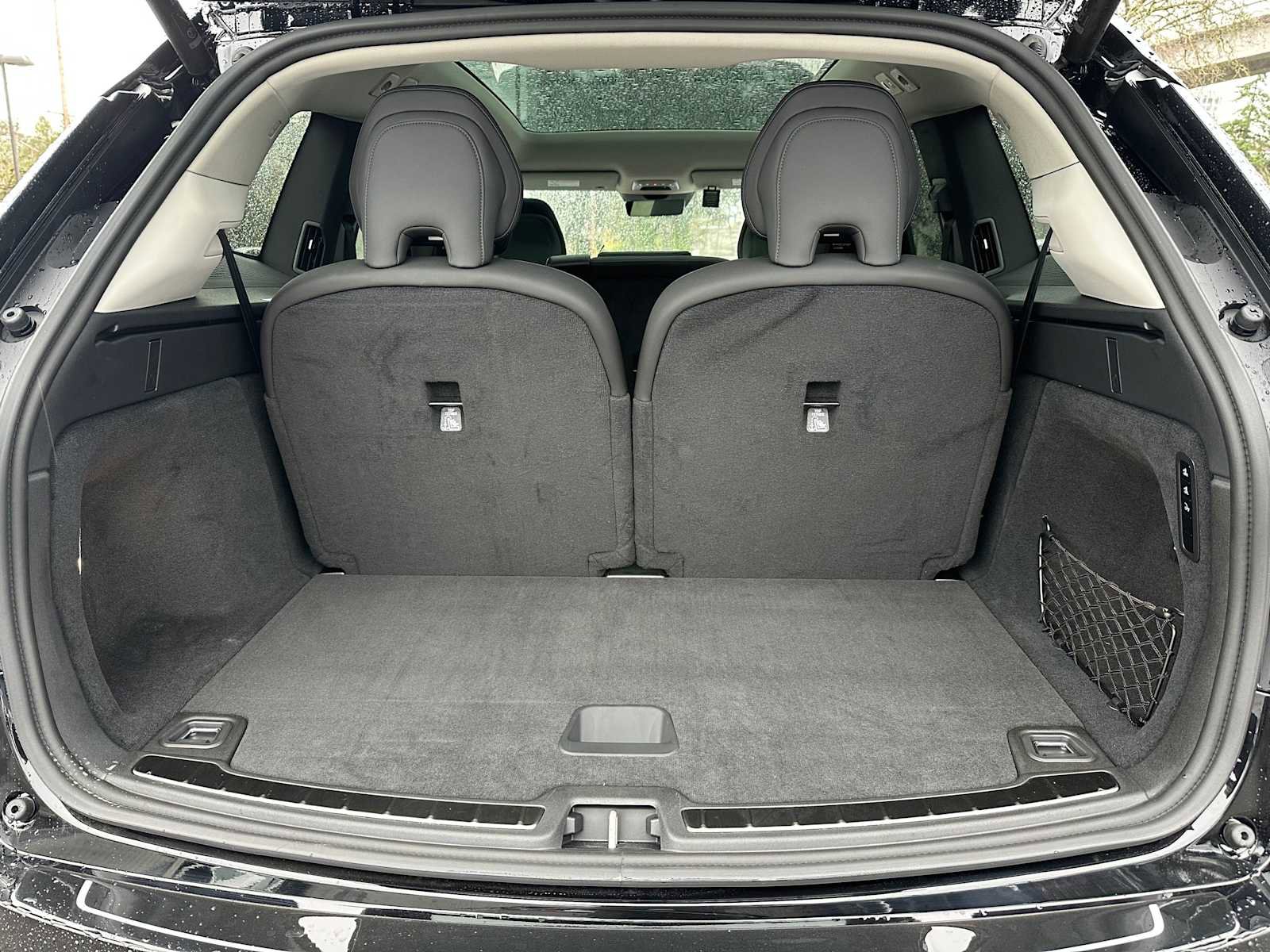 New 2025 Volvo EX90 Plus w/ Protection Package Premier image 14