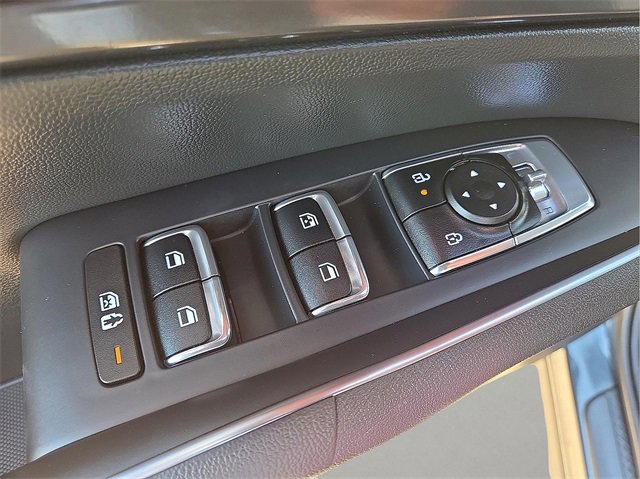Used 2025 Kia Sorento LX image 14