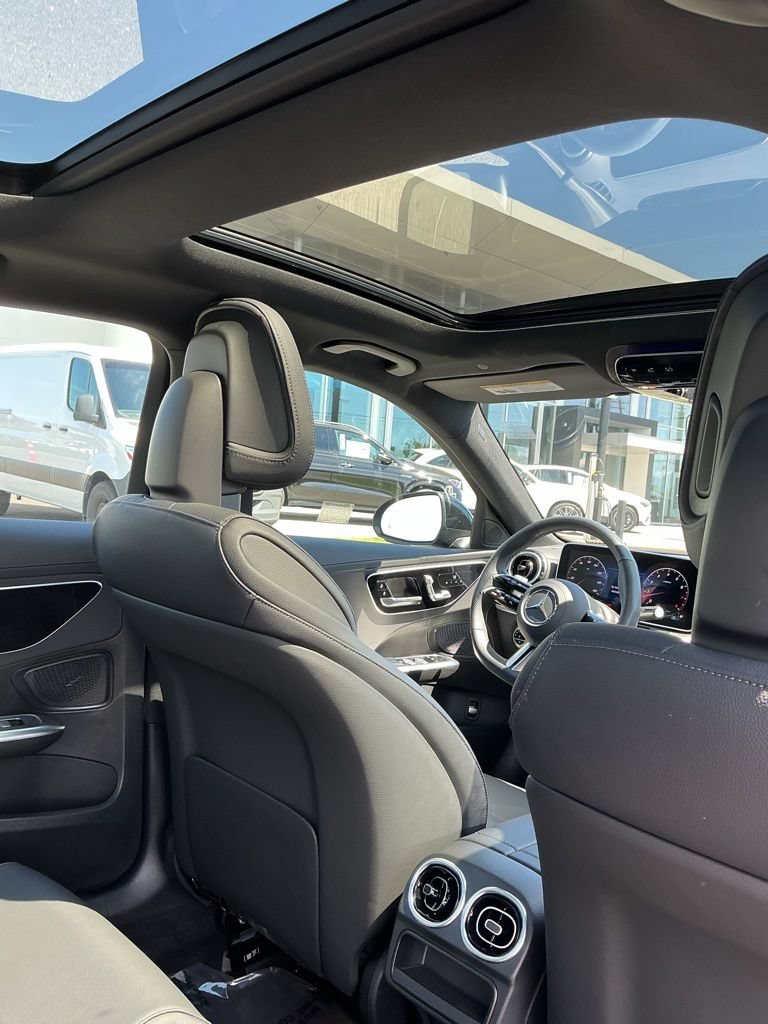 Used 2025 Mercedes-Benz C 300 4MATIC Sedan image 20