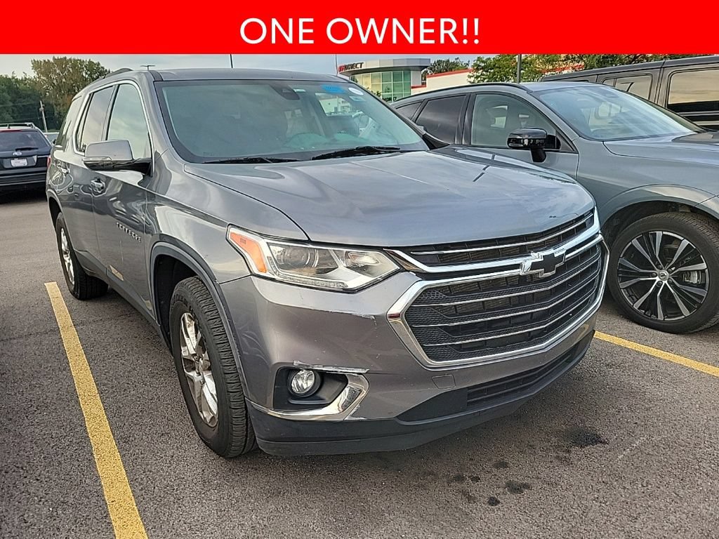 Used 2020 Chevrolet Traverse LT w/ Driver Confidence II Package AWD/4WD image 3