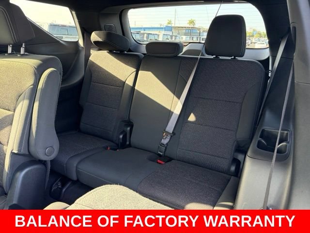 Used 2025 Chevrolet Traverse LT AWD/4WD image 16