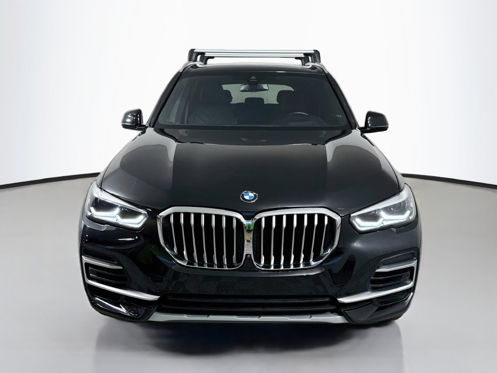 Used 2023 BMW X5 xDrive40i w/ Luxury Seating Package AWD/4WD image 2