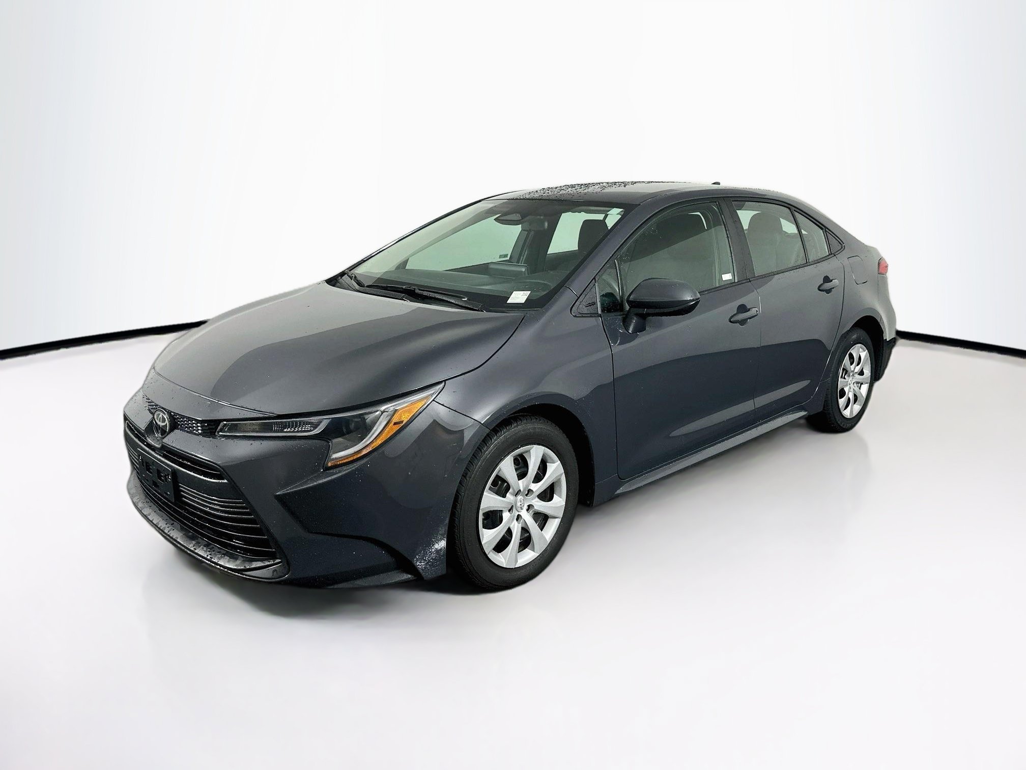 Used 2024 Toyota Corolla LE FWD image 3