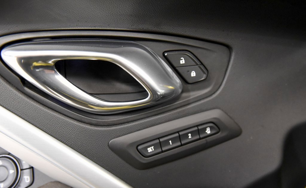Used 2017 Chevrolet Camaro SS image 19