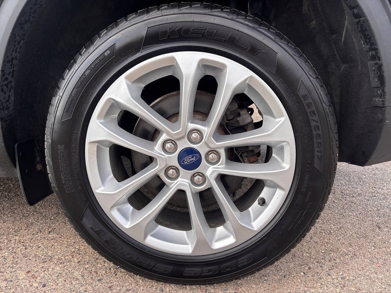 Used 2021 Ford Escape SE w/ Cold Weather Package AWD/4WD image 17