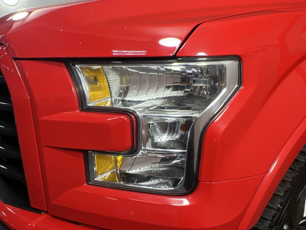 Used 2017 Ford F150 XLT w/ Equipment Group 302A Luxury AWD/4WD image 33