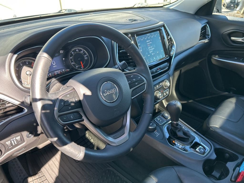 Used 2019 Jeep Cherokee Limited image 48