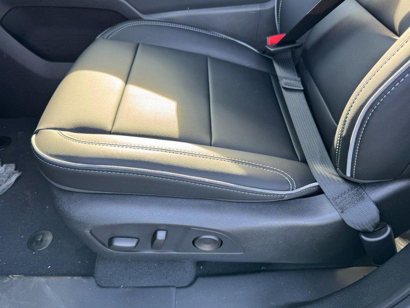 New 2026 Chevrolet Silverado EV LT image 10