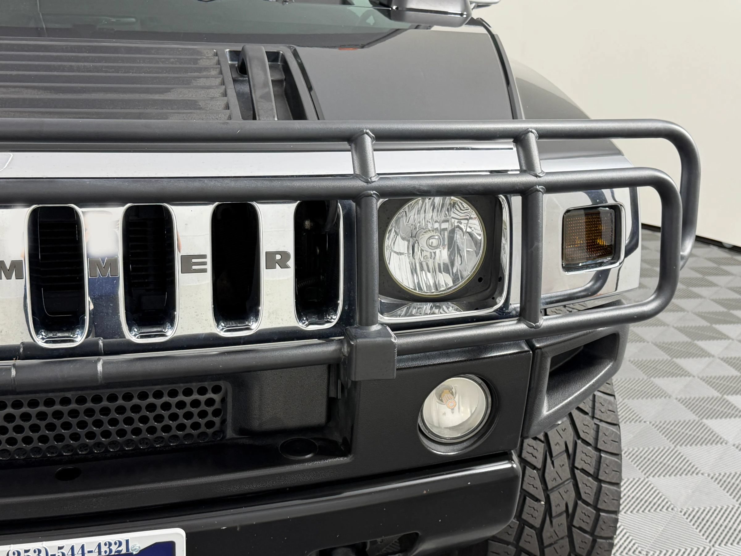 Used 2005 HUMMER H2 w/ Preferred Equipment Group AWD/4WD image 5