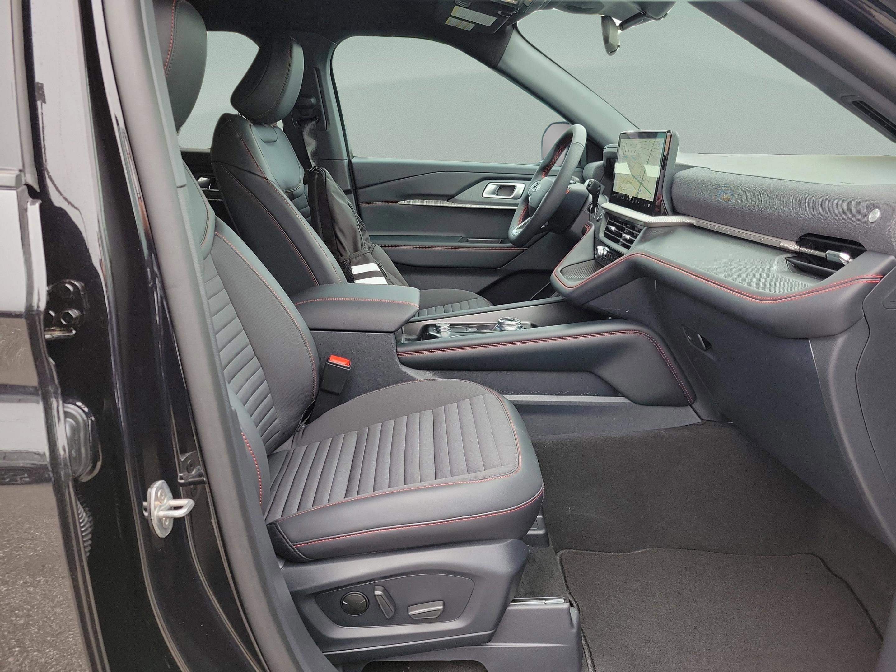 New 2026 Ford Explorer ST-Line image 27