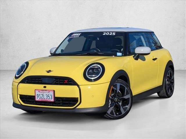 Used 2025 MINI Cooper S image 1
