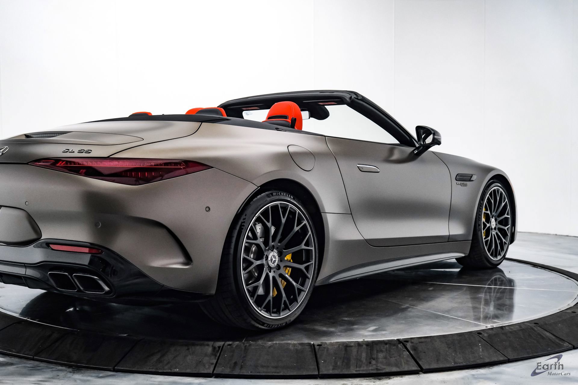 Used 2022 Mercedes-Benz SL 55 AMG 4MATIC image 26