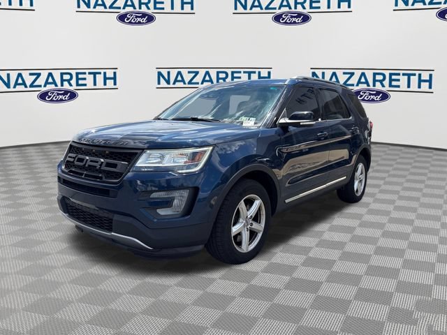 Used 2017 Ford Explorer XLT AWD/4WD image 3