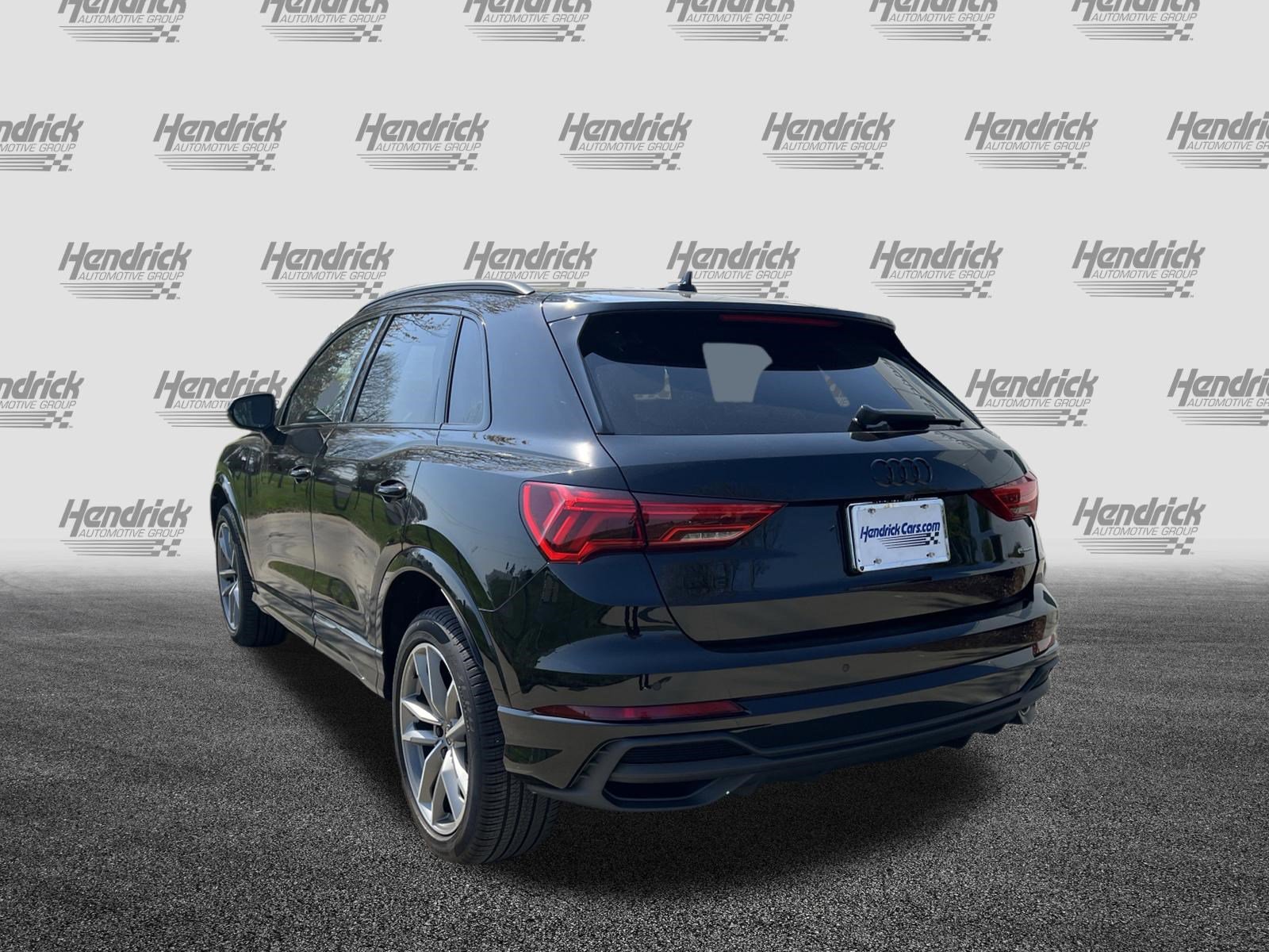 Certified 2025 Audi Q3 2.0T Premium w/ Convenience Package image 9