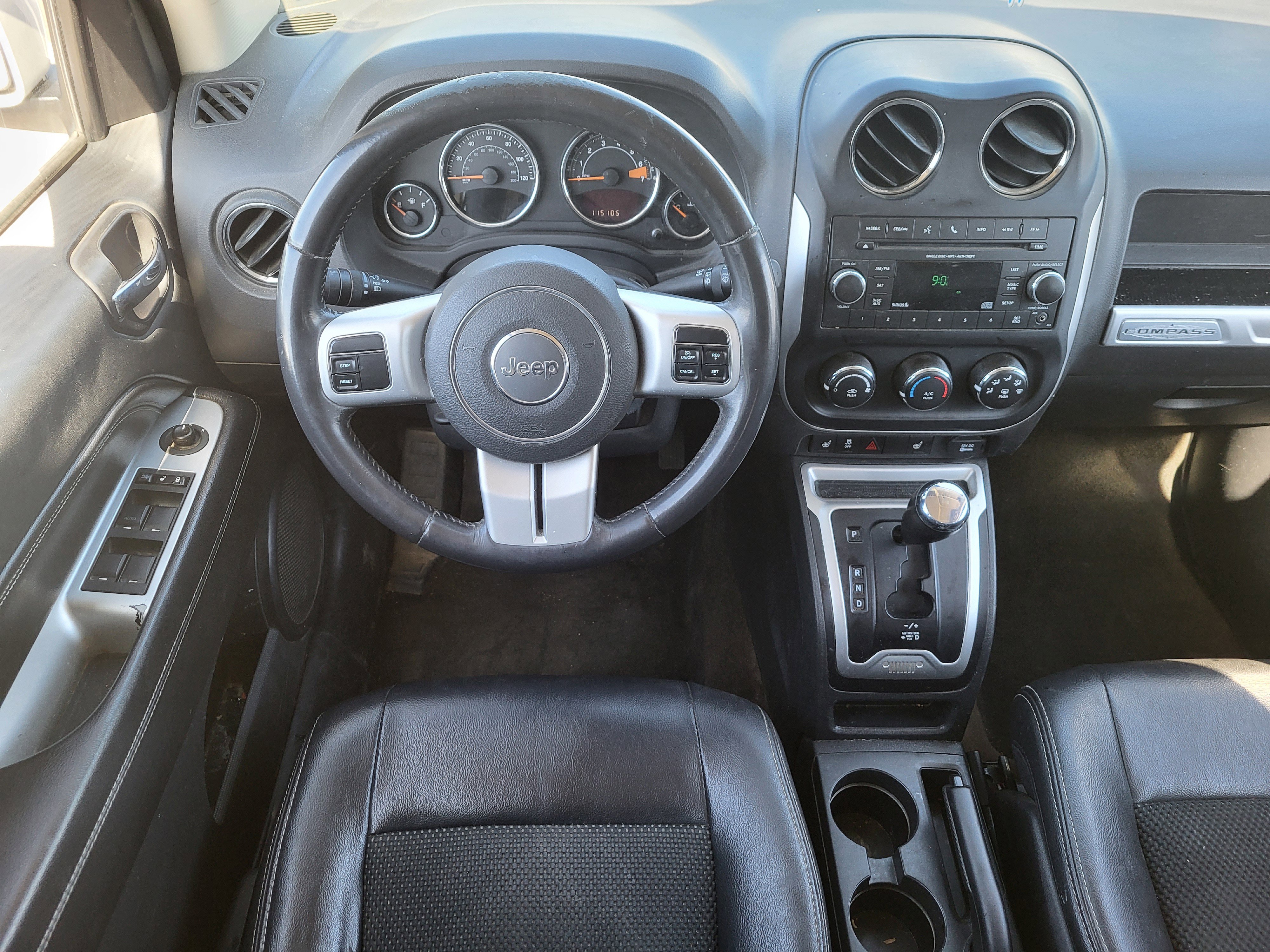 Used 2016 Jeep Compass Latitude image 25