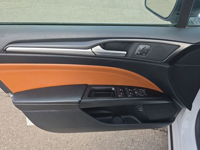 Used 2019 Ford Fusion Titanium FWD image 13