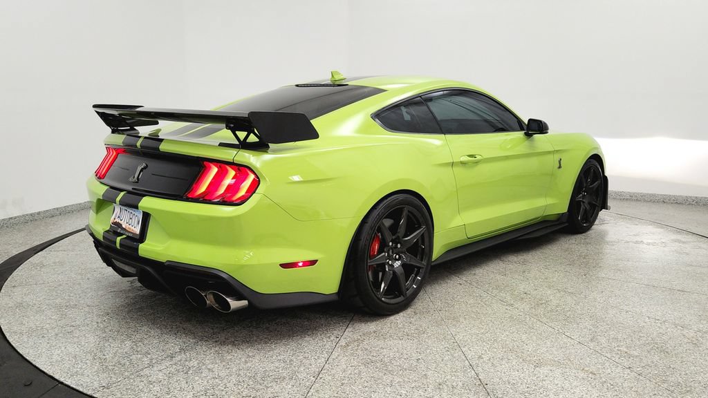 Used 2020 Ford Mustang Shelby GT500 w/ Carbon Fiber Track Pack RWD image 5