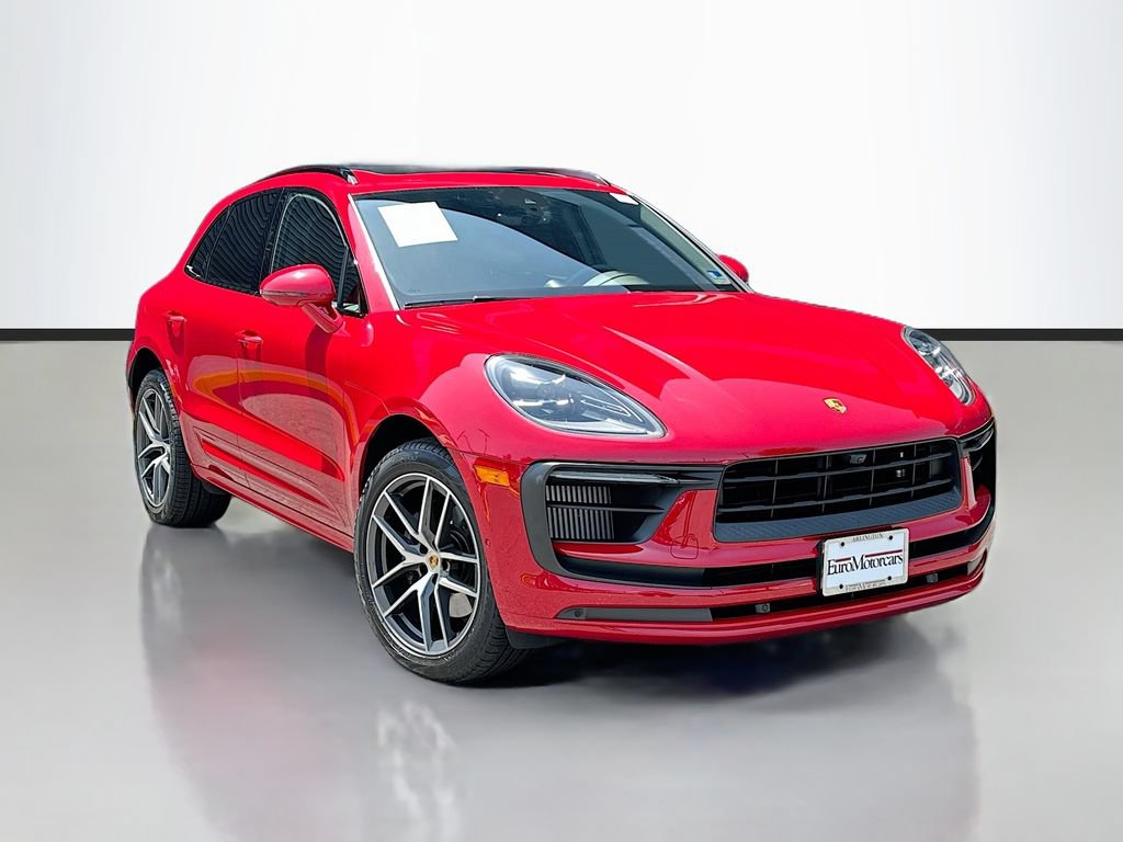 Certified 2022 Porsche Macan S AWD/4WD image 7