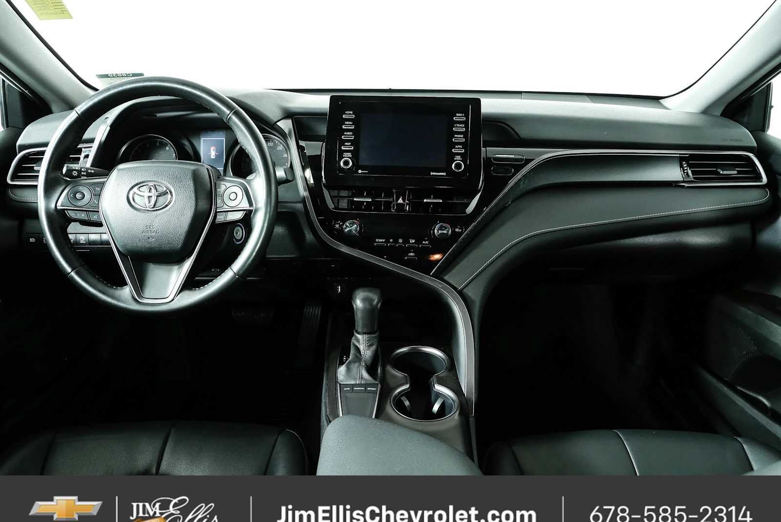 Used 2024 Toyota Camry SE FWD image 18